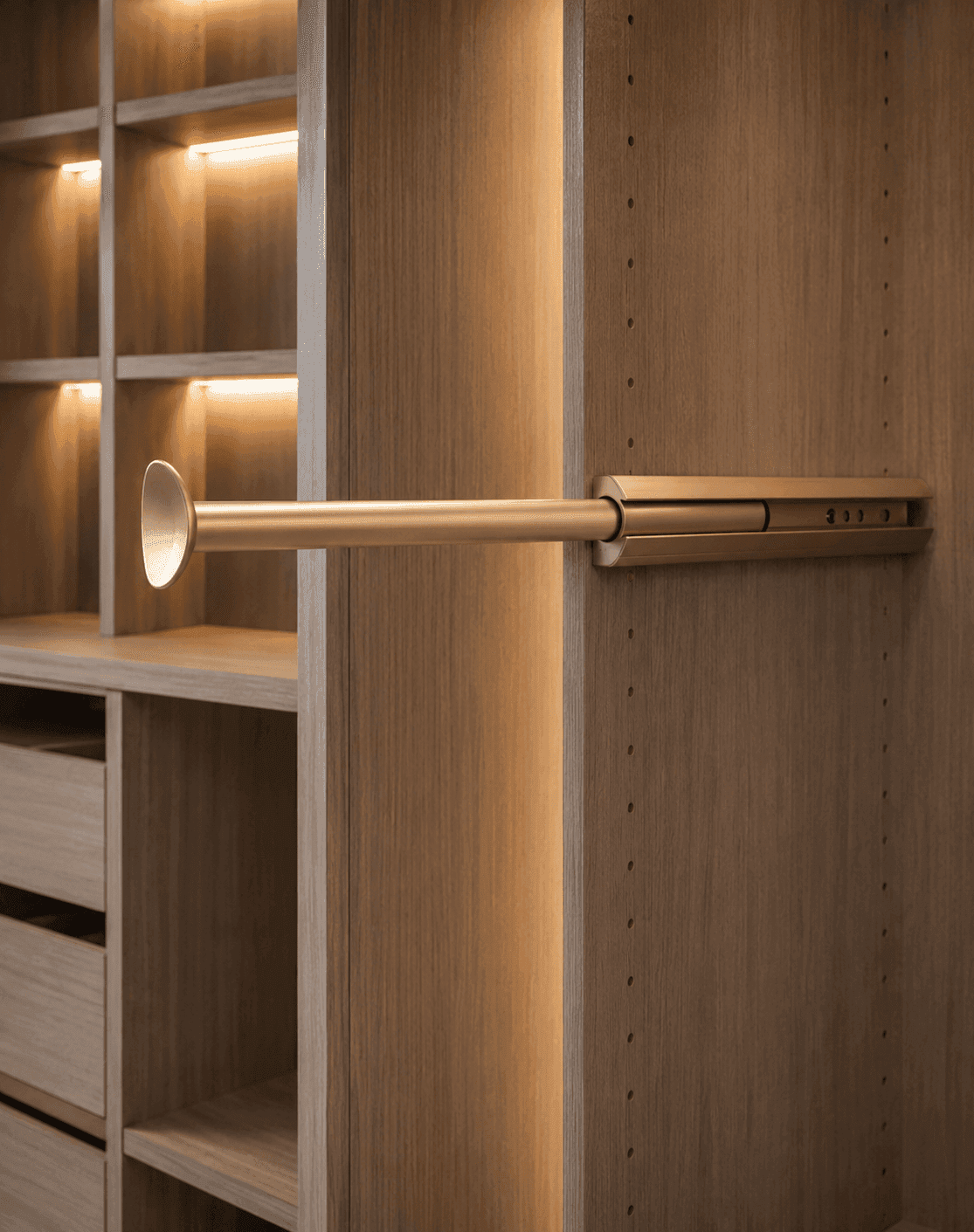 Retractable valet rod for staging outfits and planning wardrobes